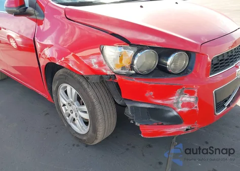 2015 Chevrolet Sonic Lt Auto z USA, uszkodzony, nr VIN 1G1JC5SH8F4180432